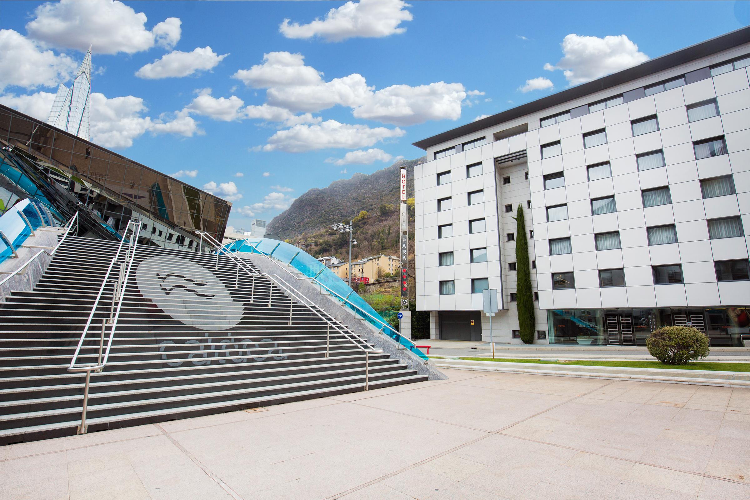ホテル Yomo Mola Park Les Escaldes エクステリア 写真